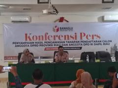 Bawaslu Riau Sampaikan Hasil Pengawasan Tahapan Pendaftaran Calon Anggota DPRD dan DPD RI